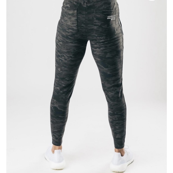 ALPHALETE AND GYMSHARK BULK (Size Small/Medium) - Picture 16 of 16